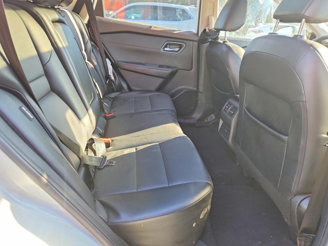 2021 NISSAN ROGUE SV photo 31