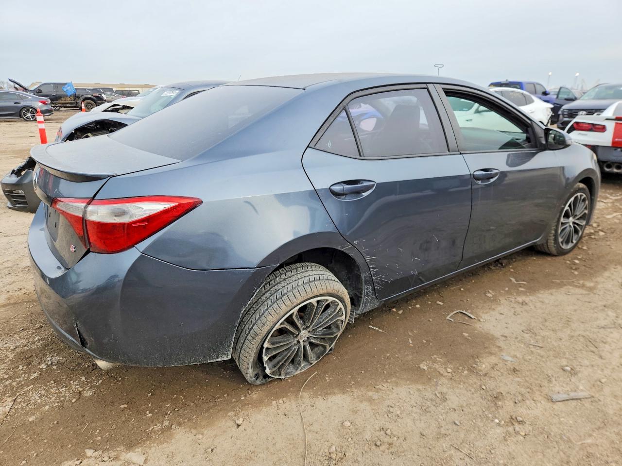 2016 TOYOTA COROLLA L photo 5