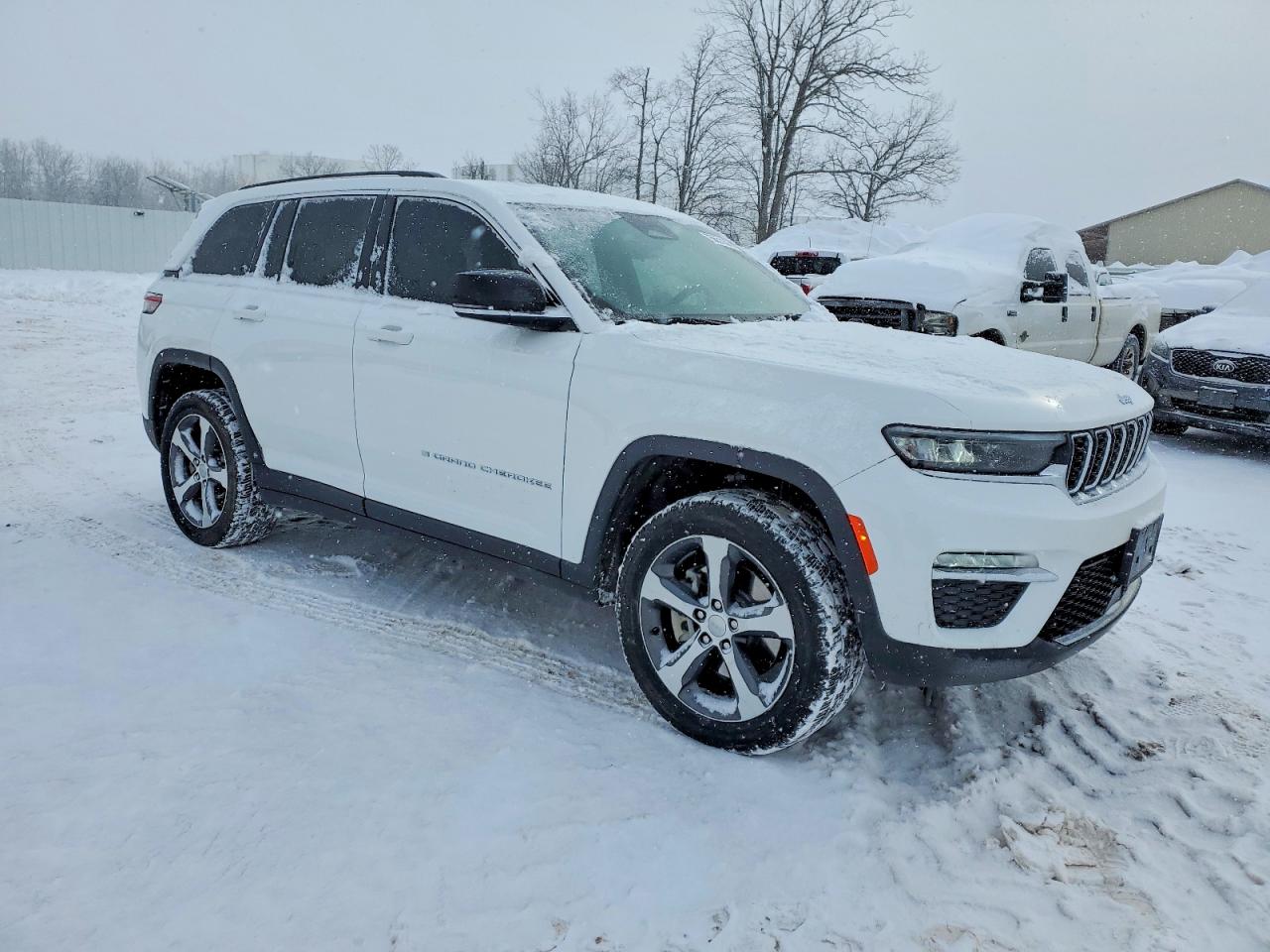 2023 JEEP GRAND CHEROKEE LIMITED 4XE photo 4