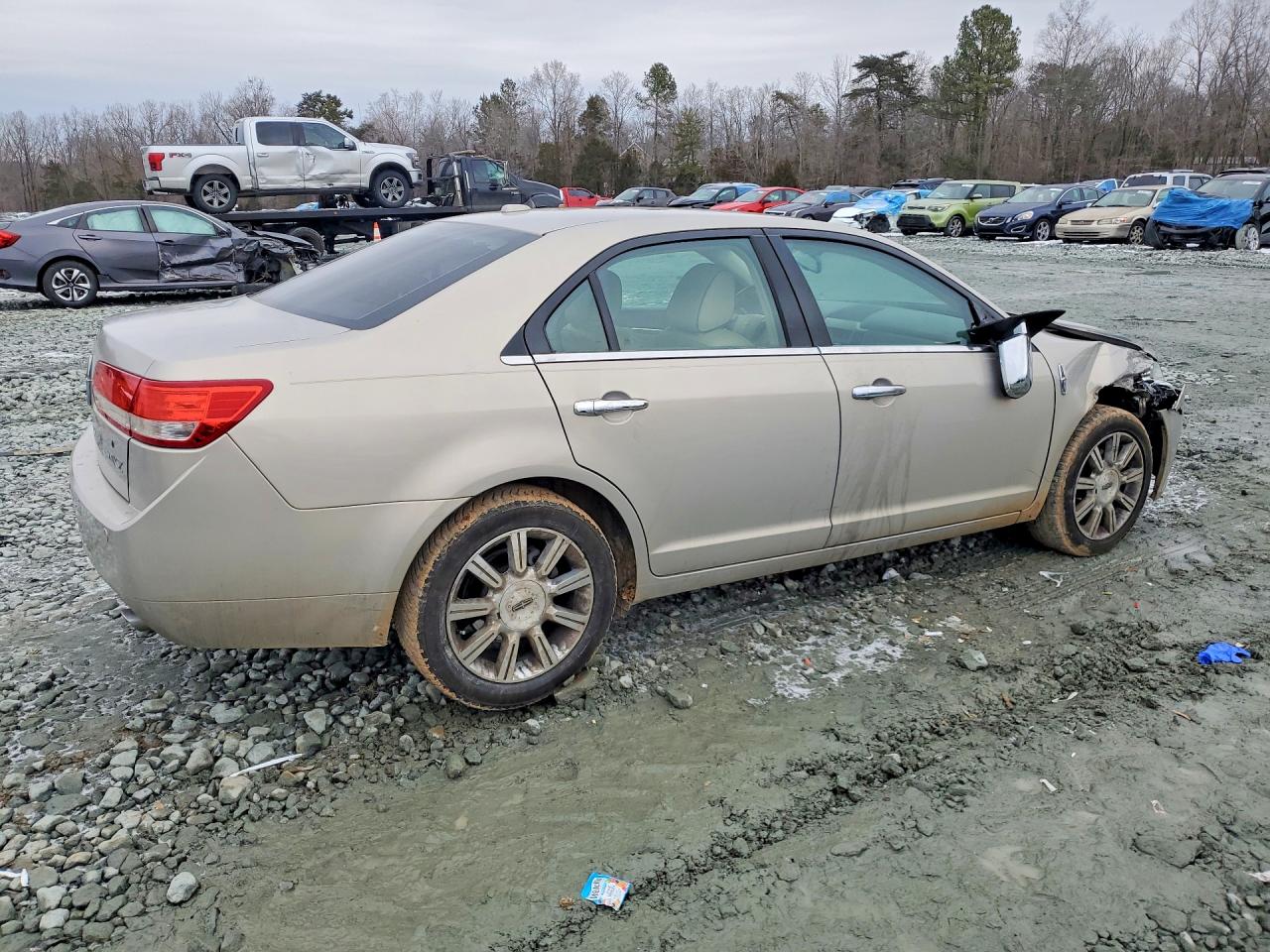 2010 LINCOLN MKZ photo 3