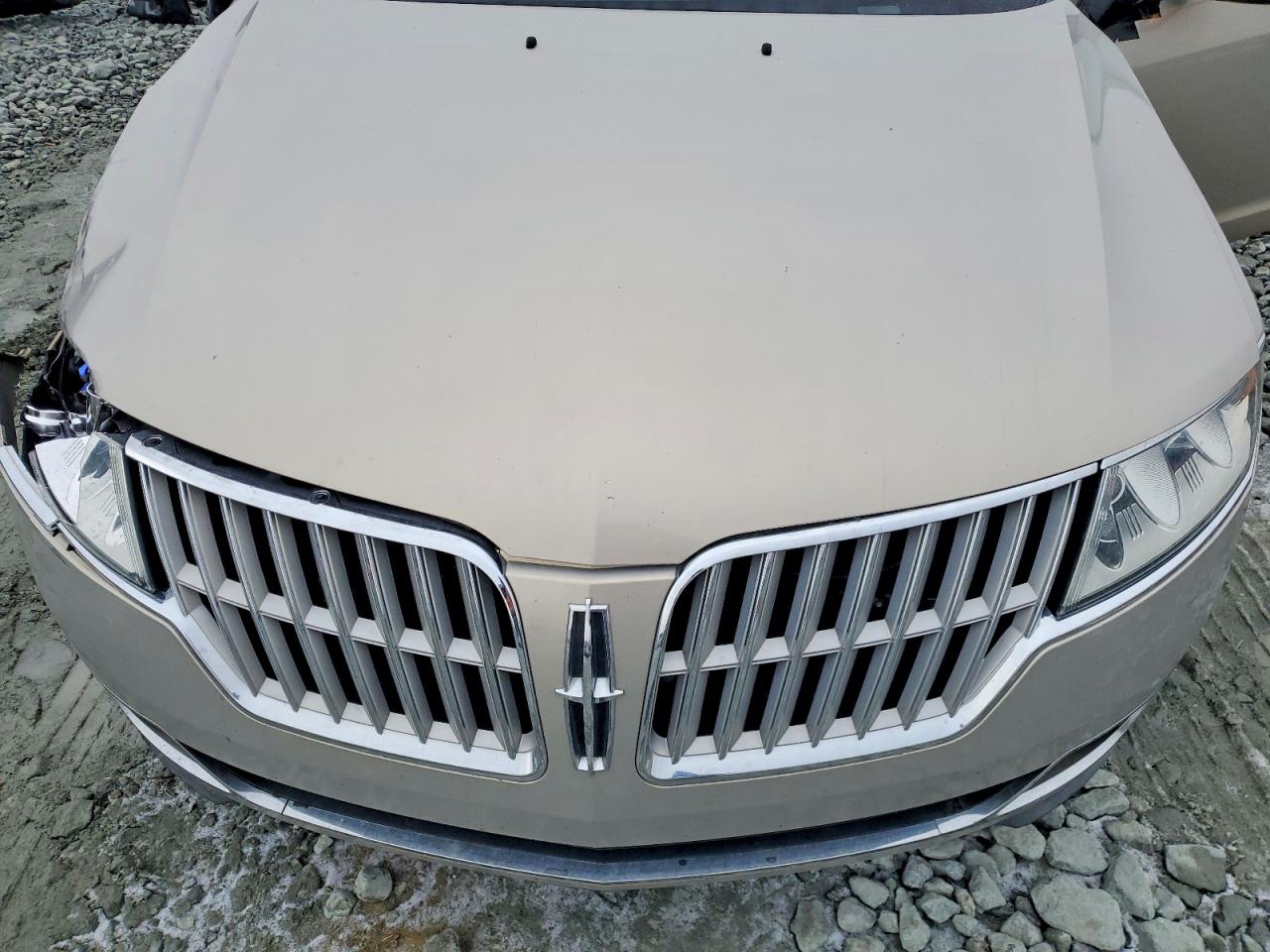 2010 LINCOLN MKZ photo 11