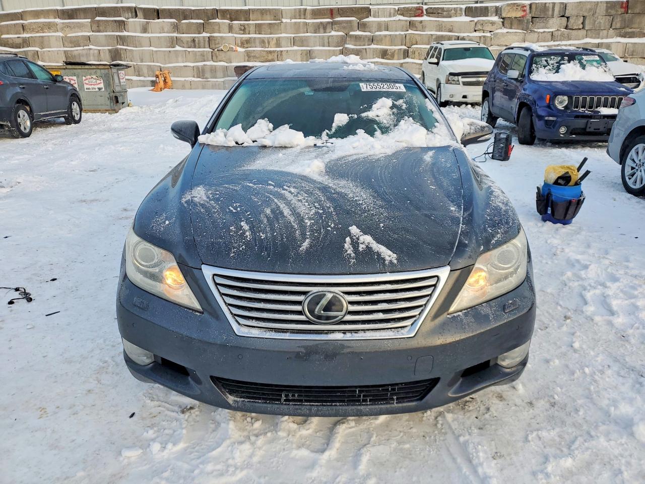 2011 LEXUS LS photo 9