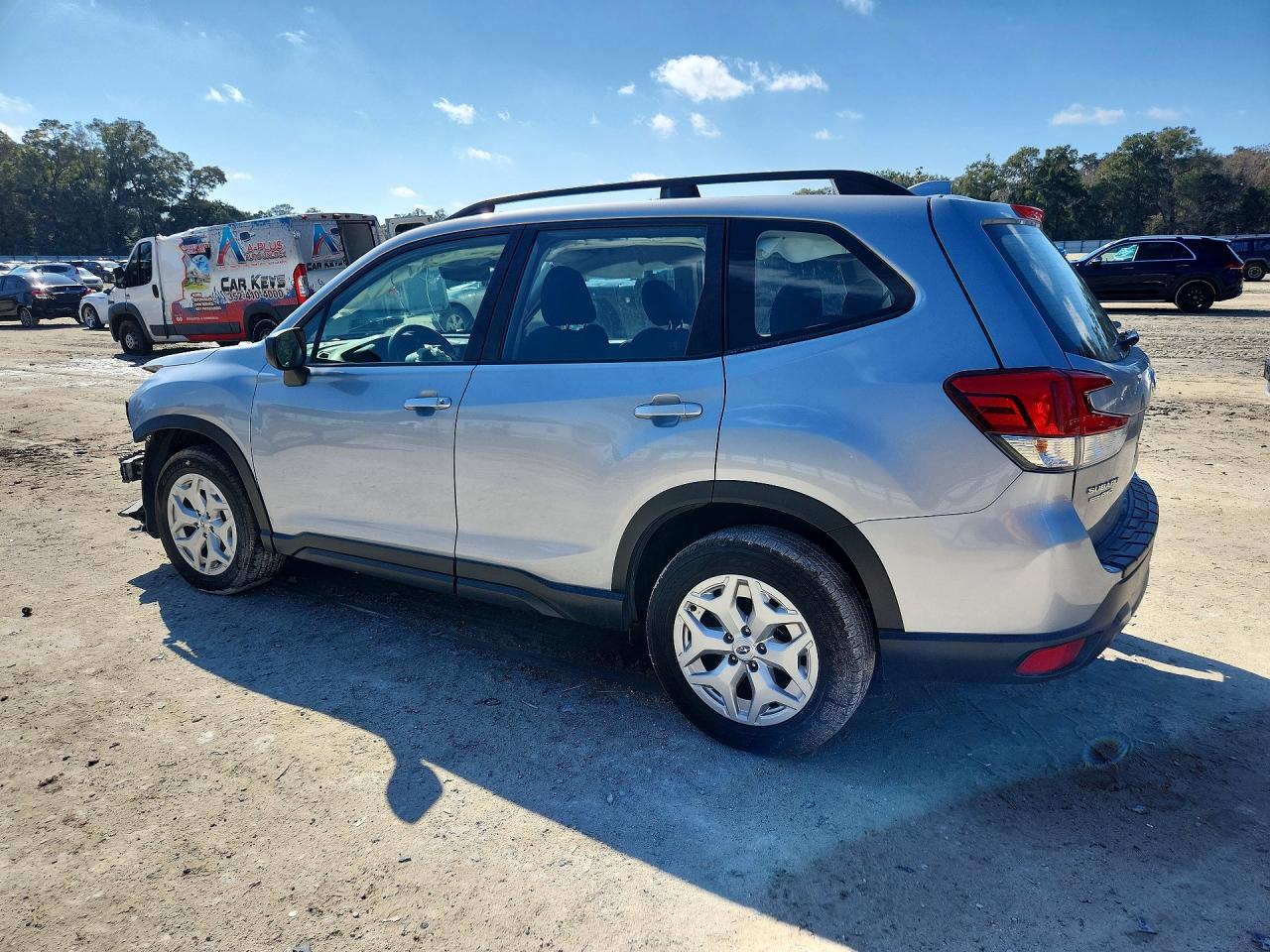 2020 SUBARU FORESTER photo 2