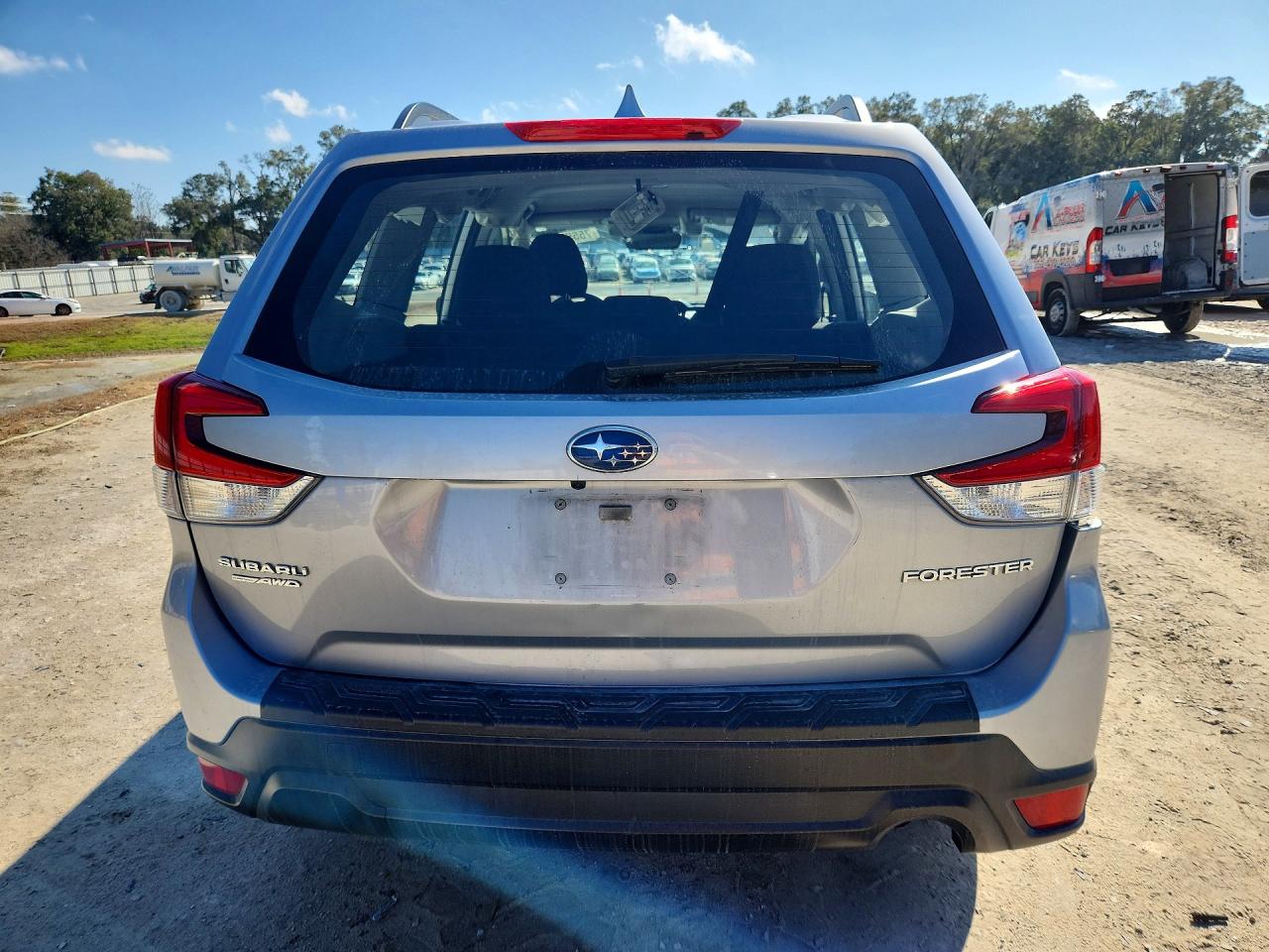 2020 SUBARU FORESTER photo 6
