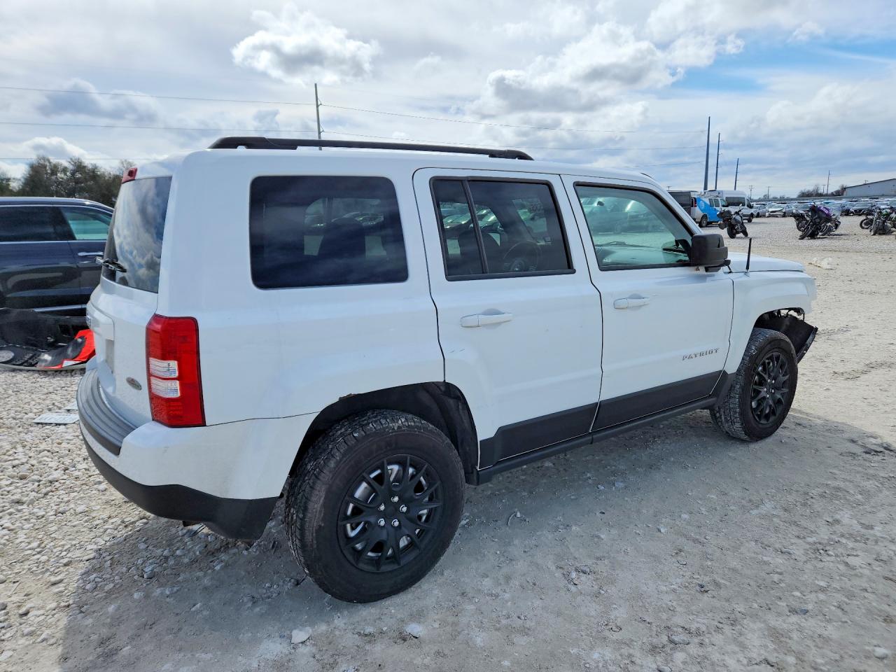 2015 JEEP PATRIOT photo 5