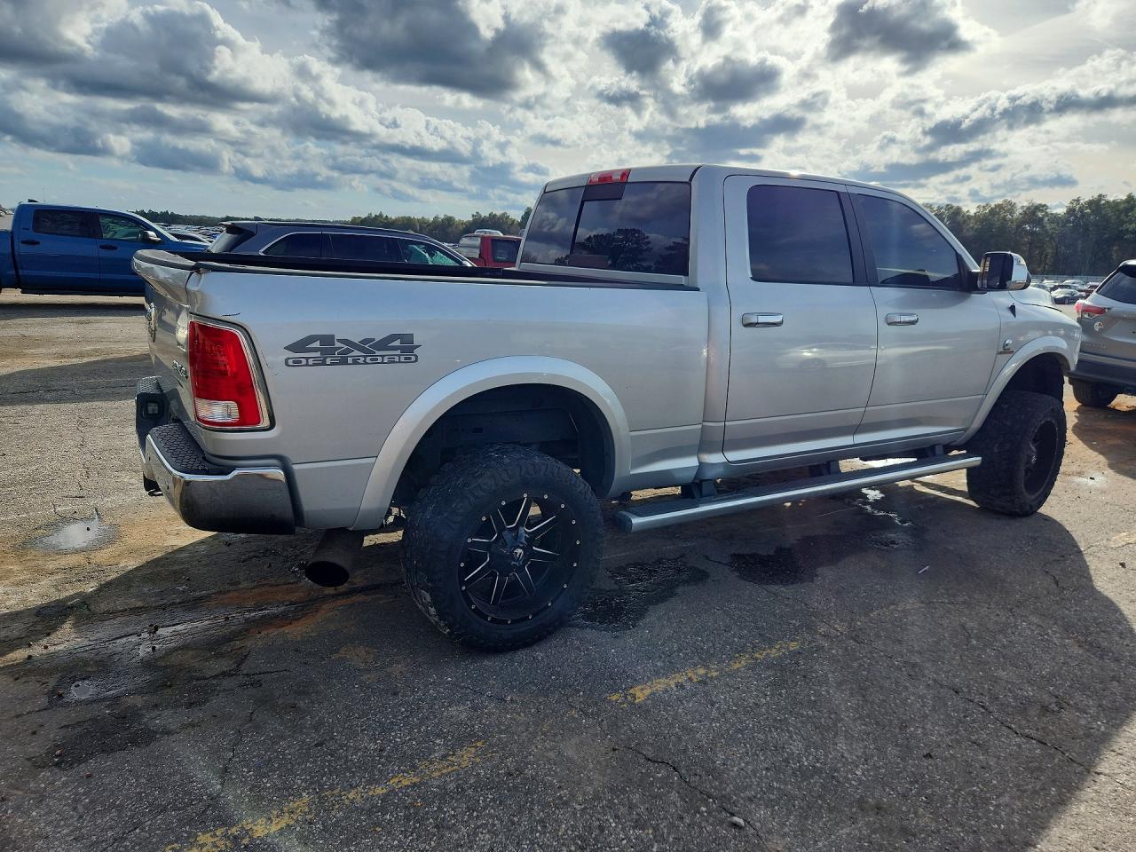 2018 RAM 2500 LARAMIE photo 3