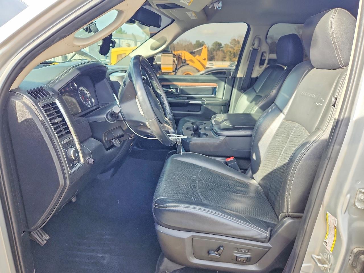 2018 RAM 2500 LARAMIE photo 7