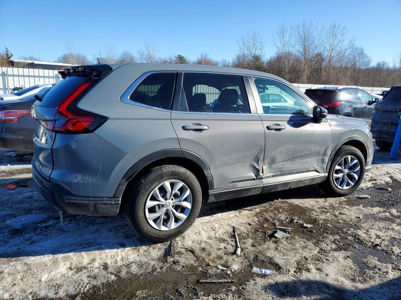 2025 HONDA CR-V LX photo 5