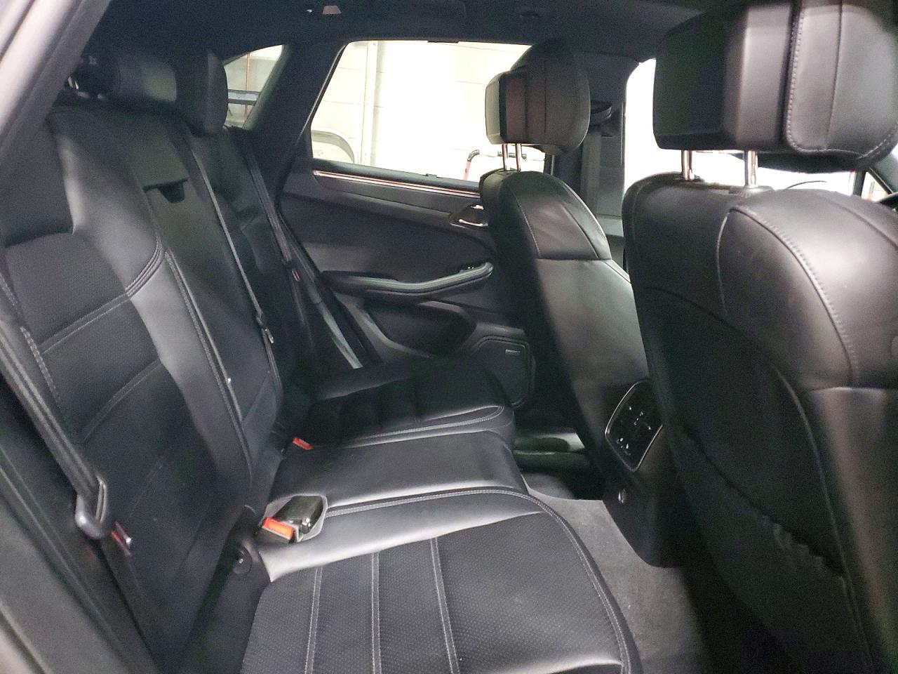 2017 PORSCHE MACAN GTS photo 10