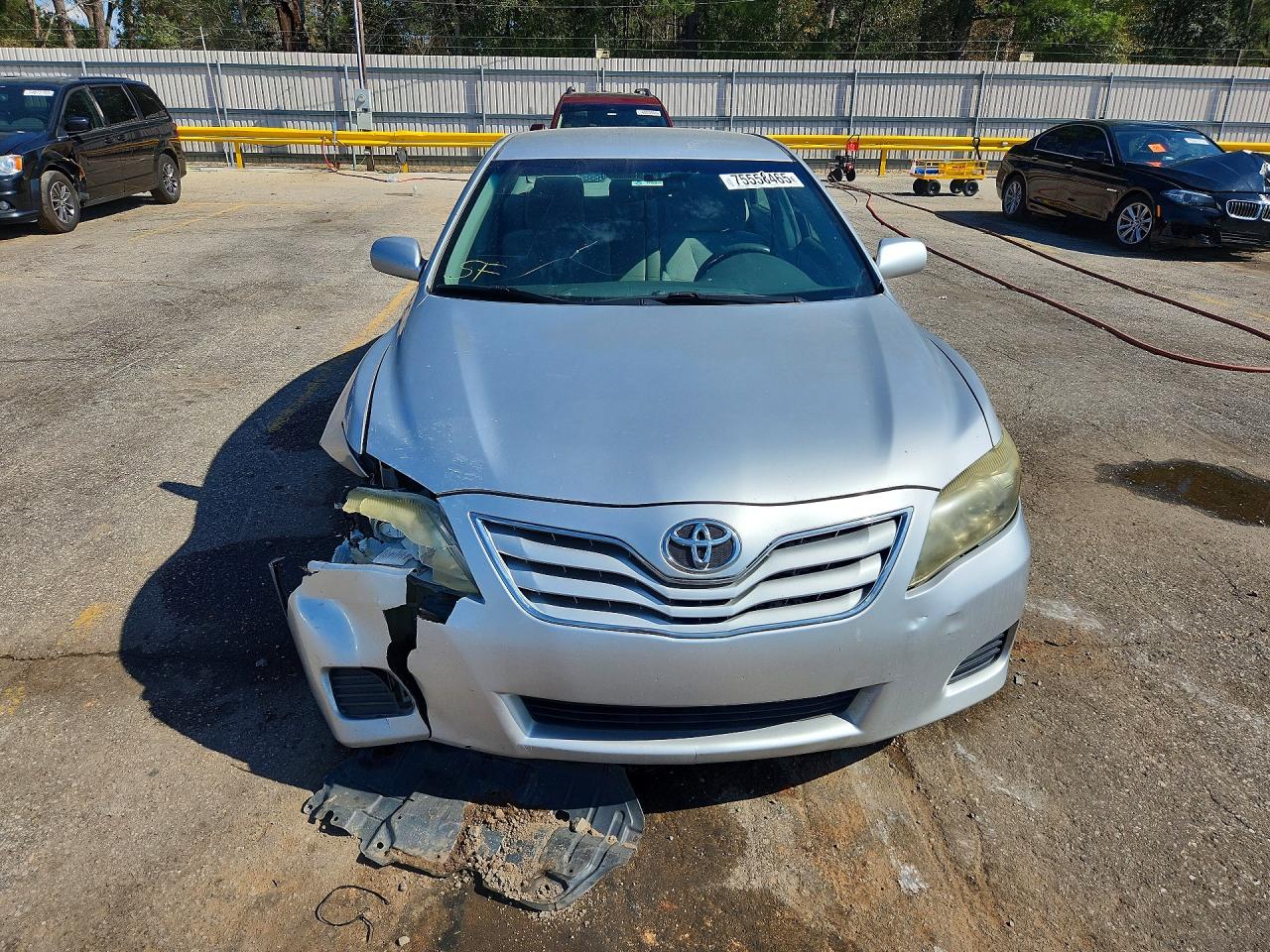 2011 TOYOTA CAMRY LE photo 13
