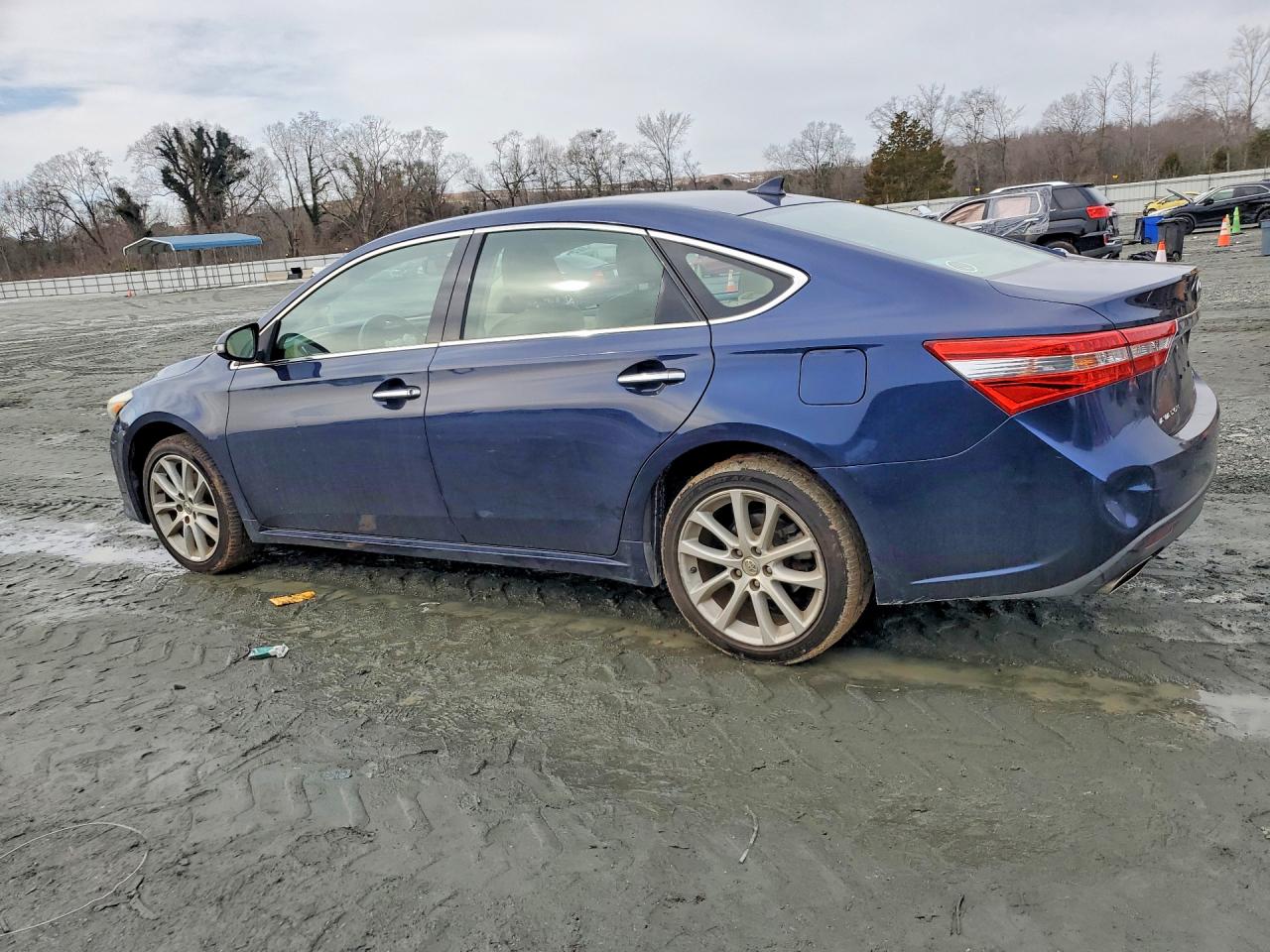 2013 TOYOTA AVALON BASE photo 4