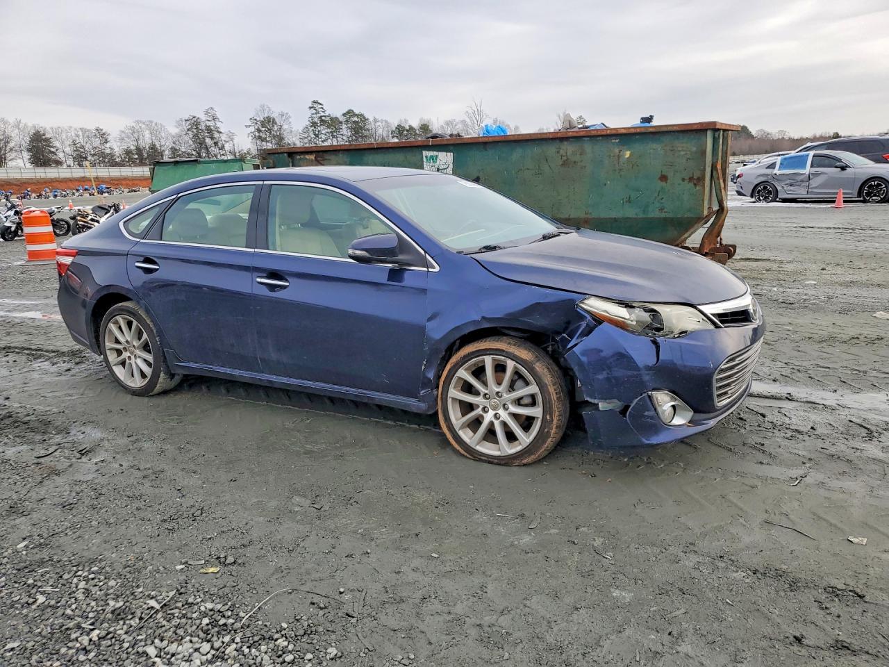 2013 TOYOTA AVALON BASE photo 10