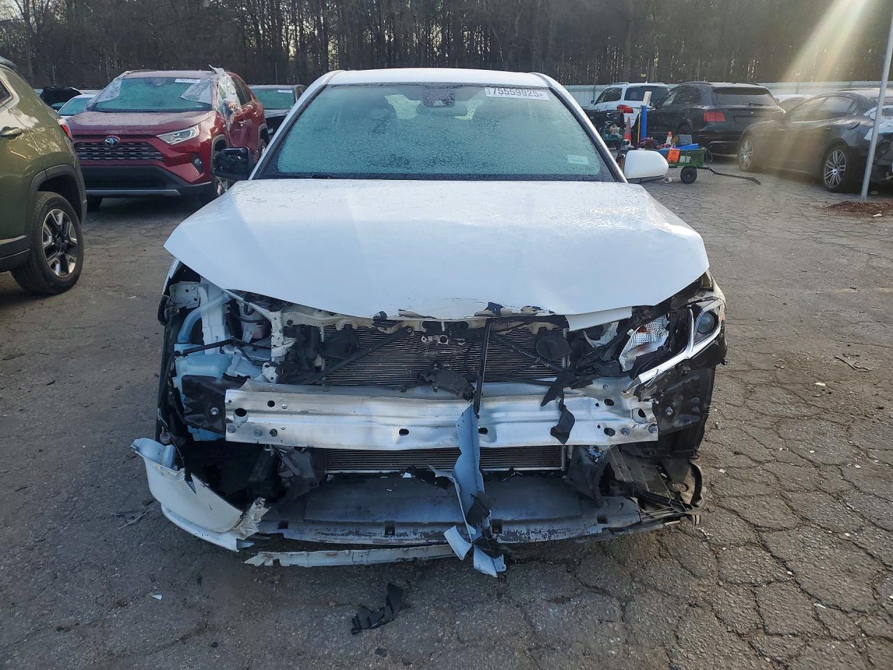 2019 TOYOTA CAMRY photo 5