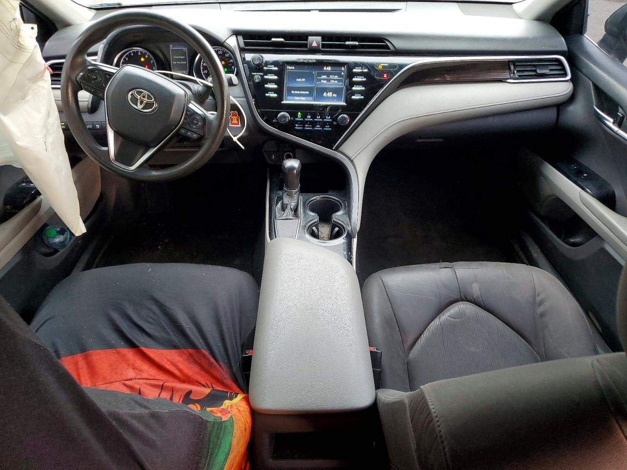 2018 TOYOTA CAMRY L photo 15