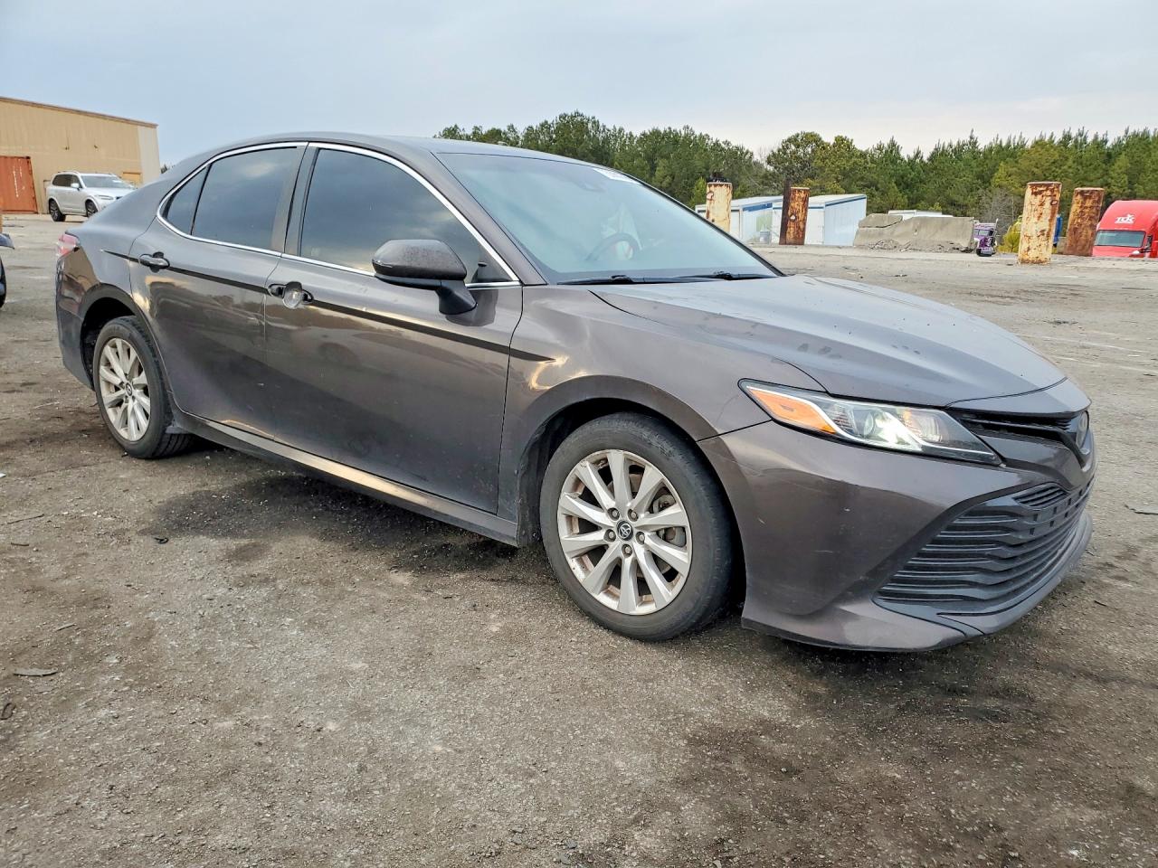 2018 TOYOTA CAMRY L photo 7