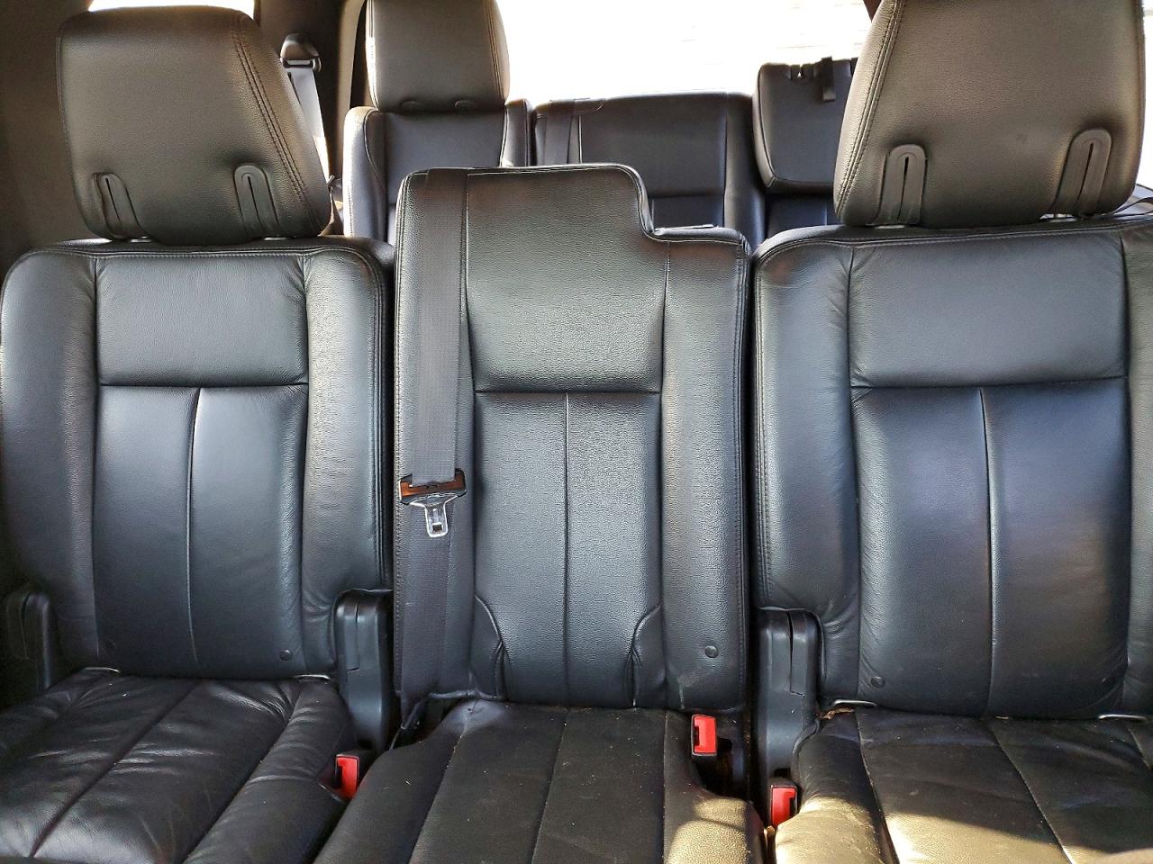 2015 FORD EXPEDITION XLT photo 28