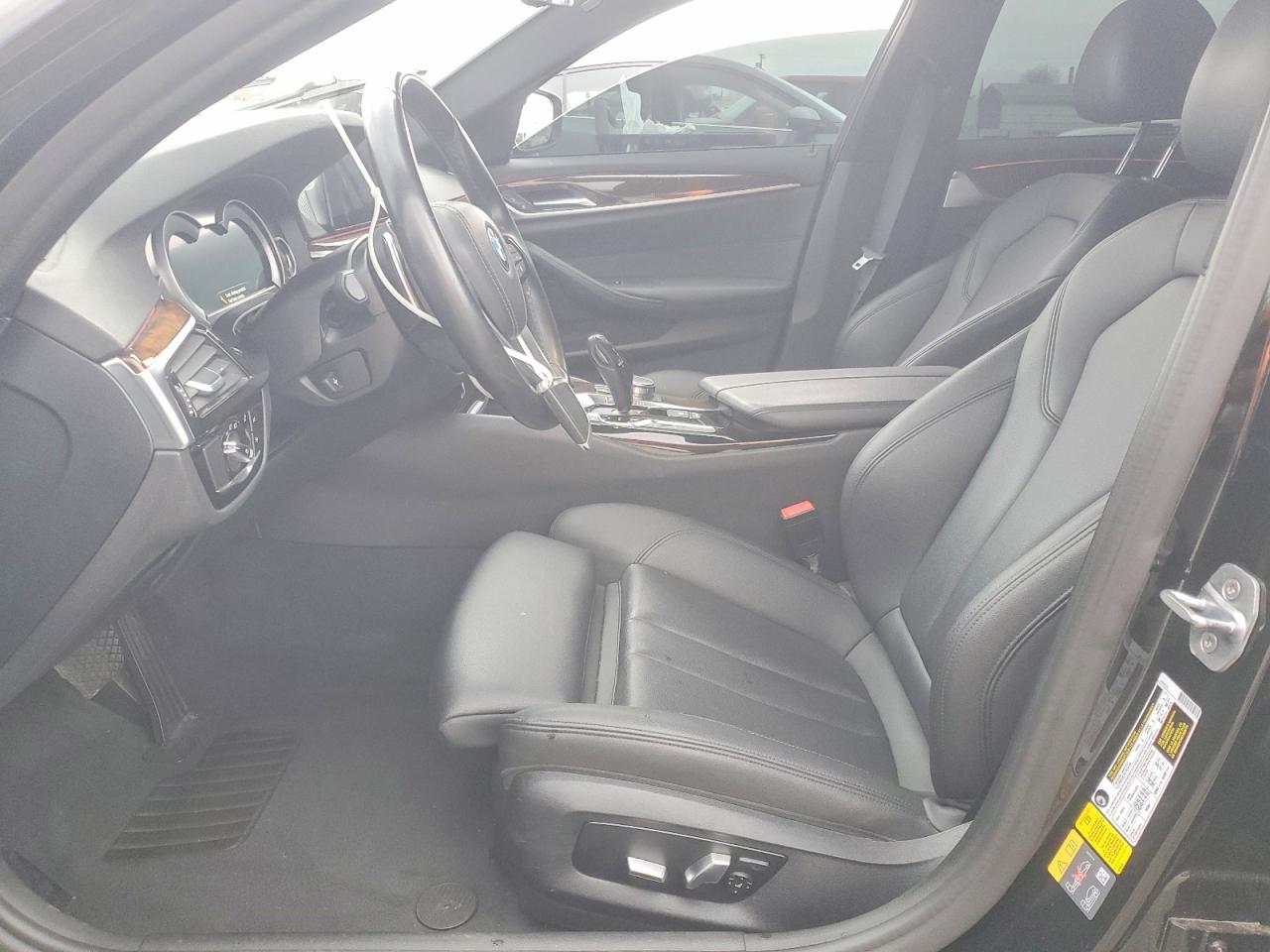 2019 BMW 530E photo 13