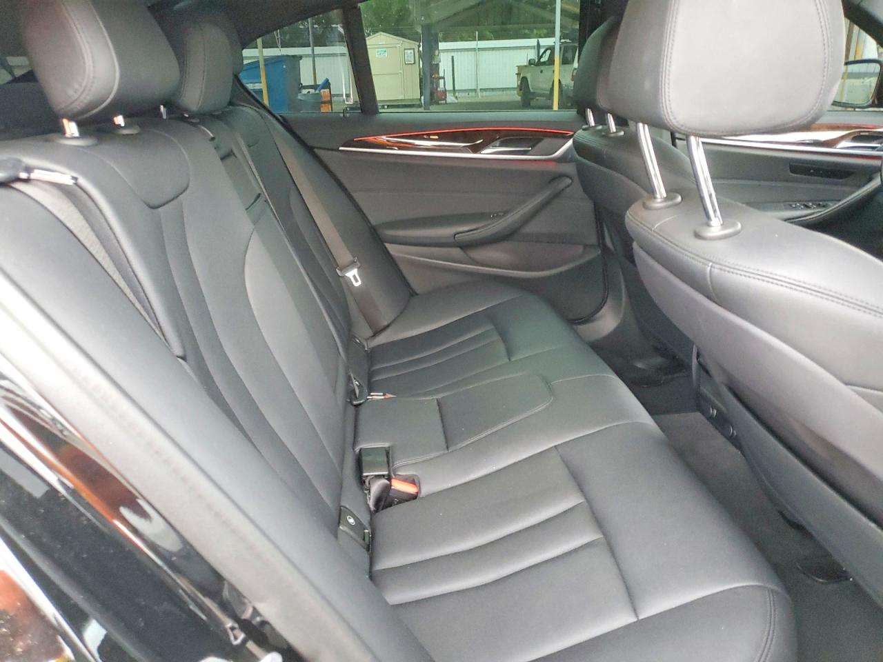 2019 BMW 530E photo 19