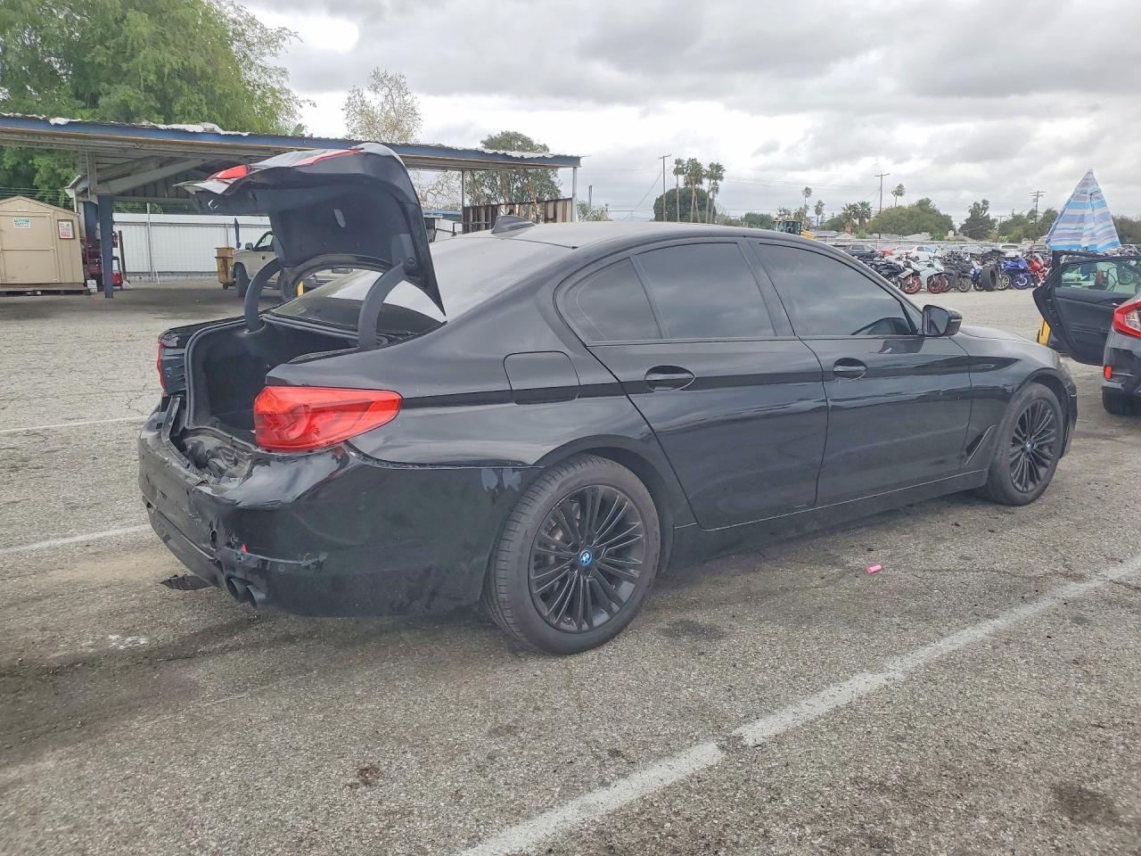 2019 BMW 530E photo 5