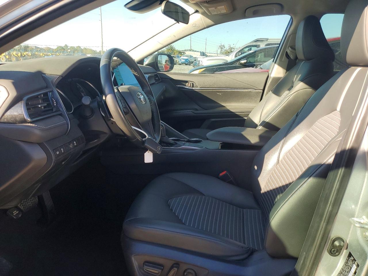 2024 TOYOTA CAMRY SE photo 7