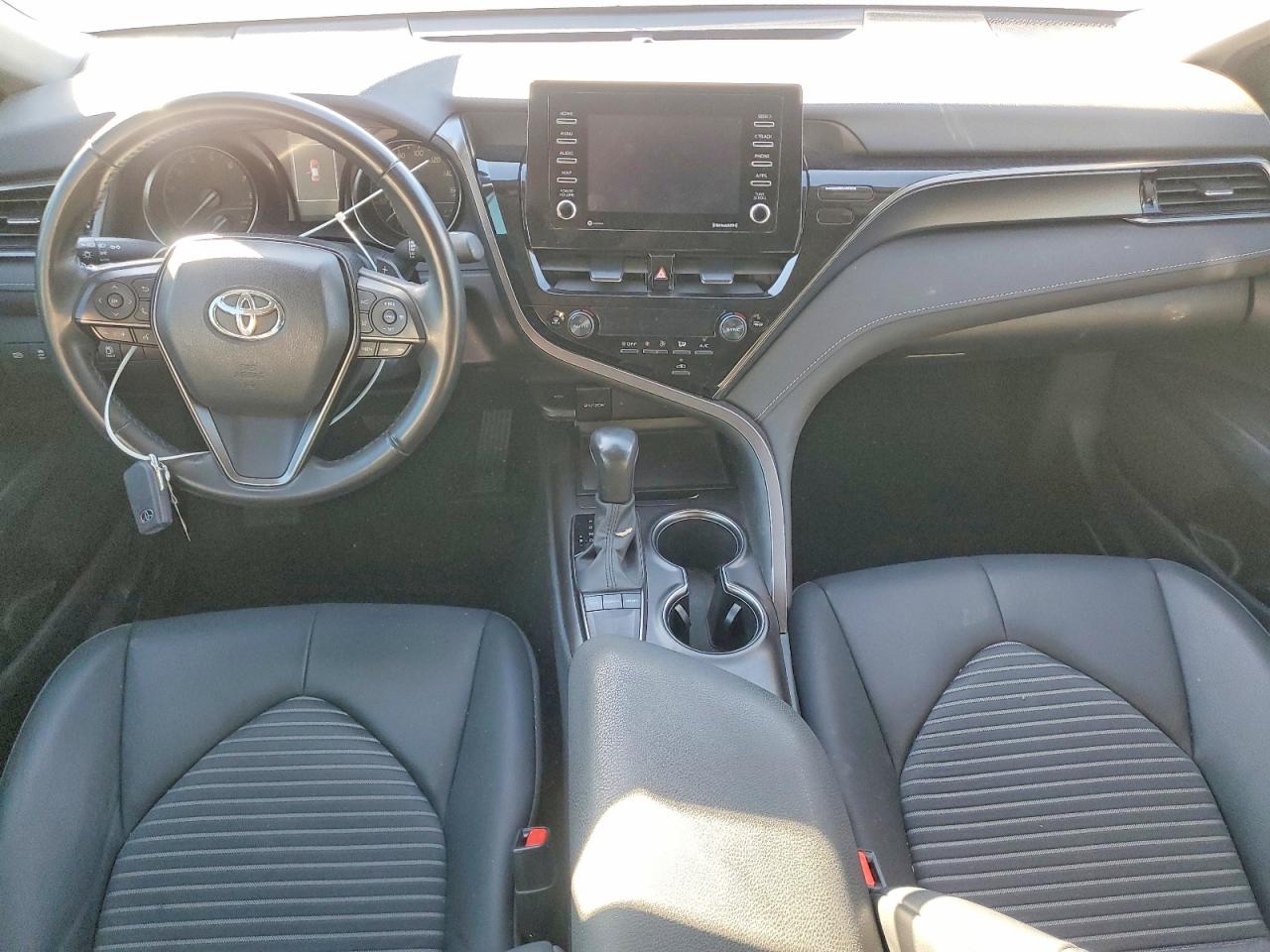 2024 TOYOTA CAMRY SE photo 8