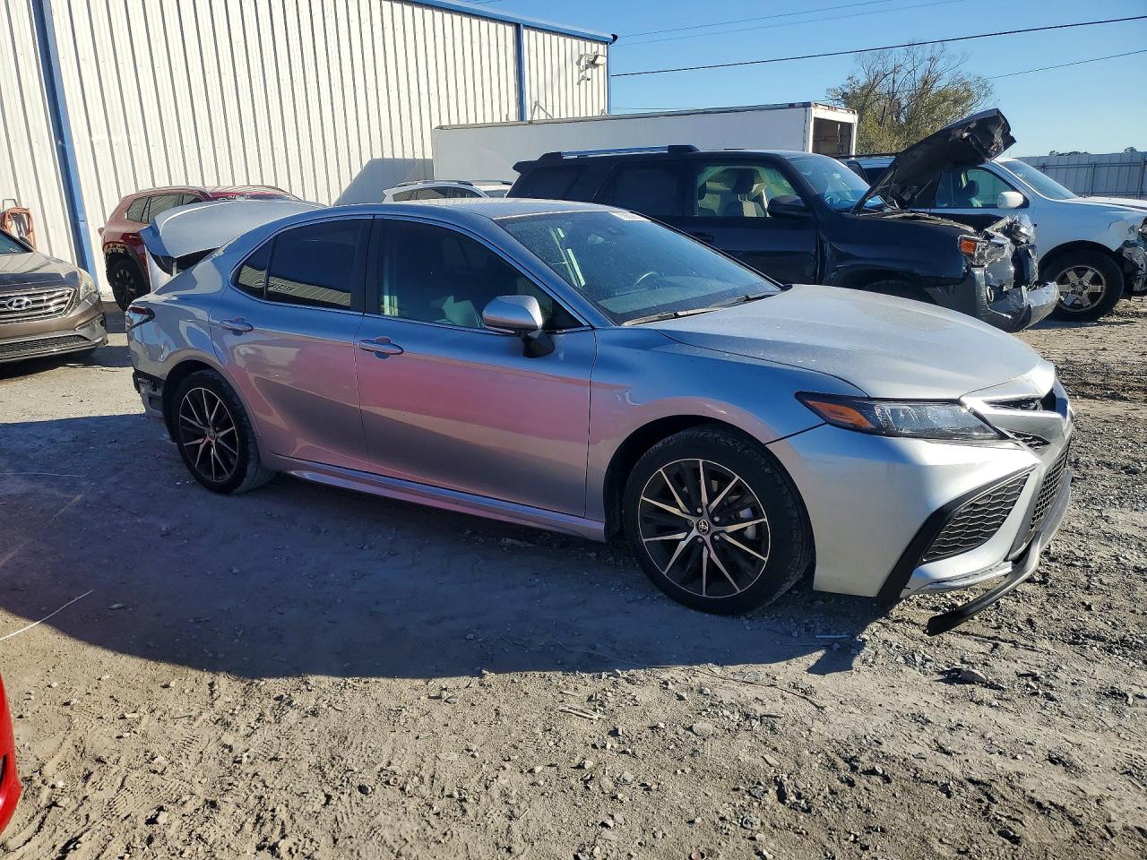 2024 TOYOTA CAMRY SE photo 4