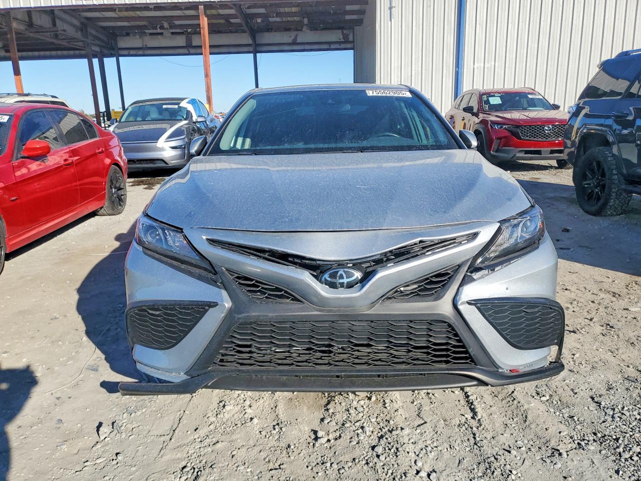 2024 TOYOTA CAMRY SE photo 5