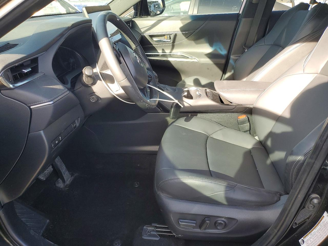 2024 TOYOTA VENZA LE photo 7