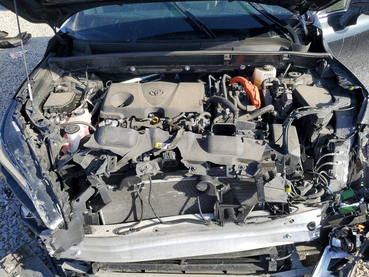 2024 TOYOTA VENZA LE photo 12