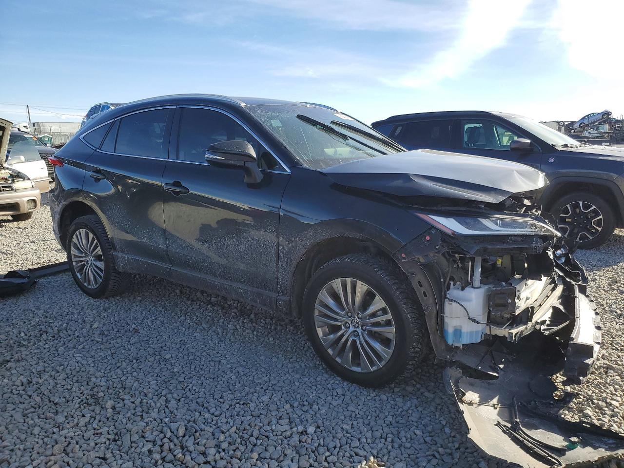 2024 TOYOTA VENZA LE photo 4