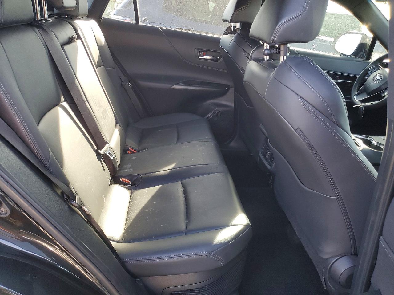 2024 TOYOTA VENZA LE photo 11