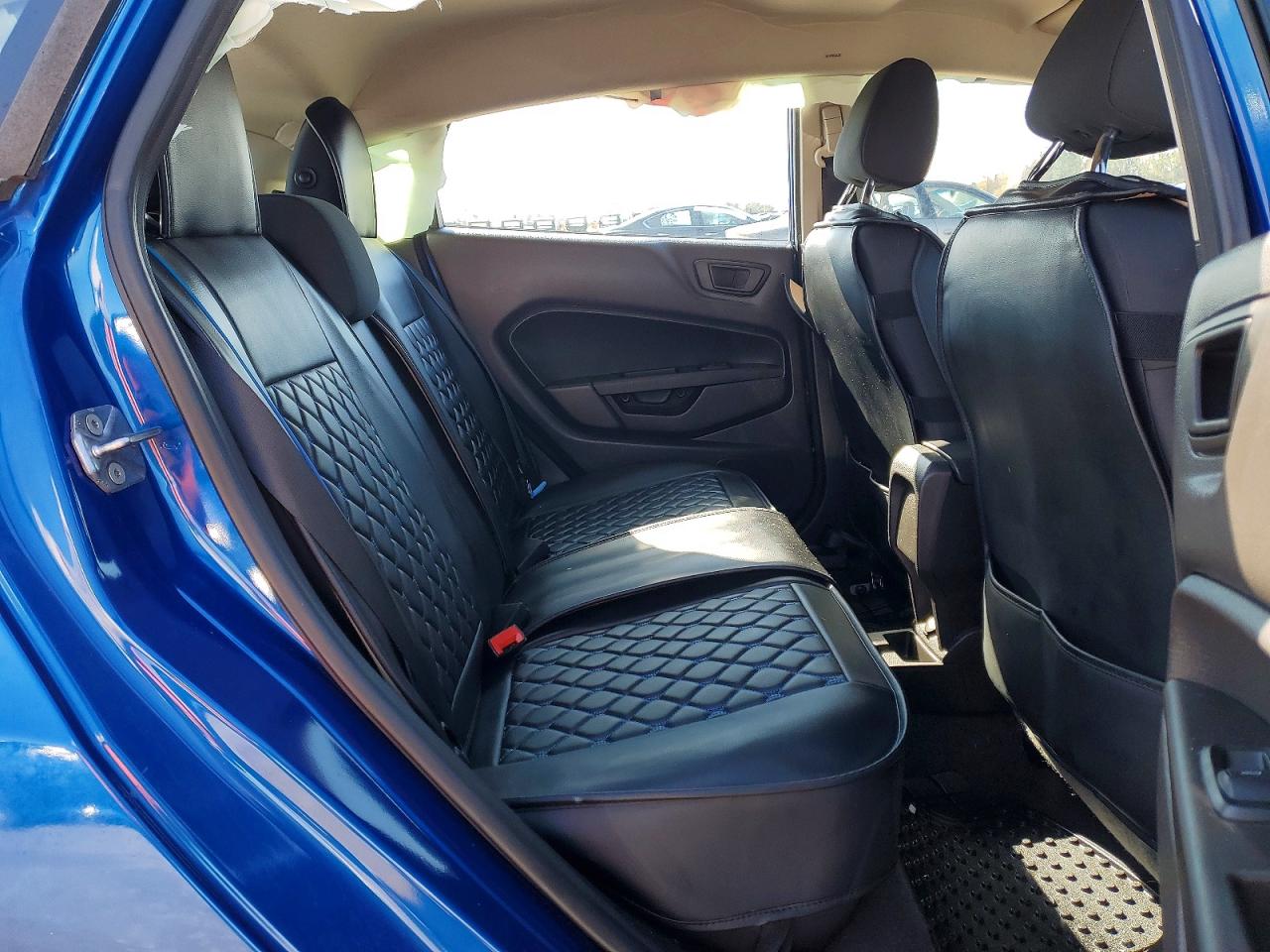 2018 FORD FIESTA SE photo 11