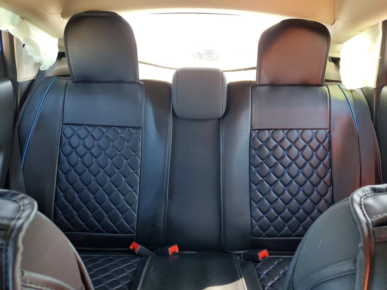 2018 FORD FIESTA SE photo 10