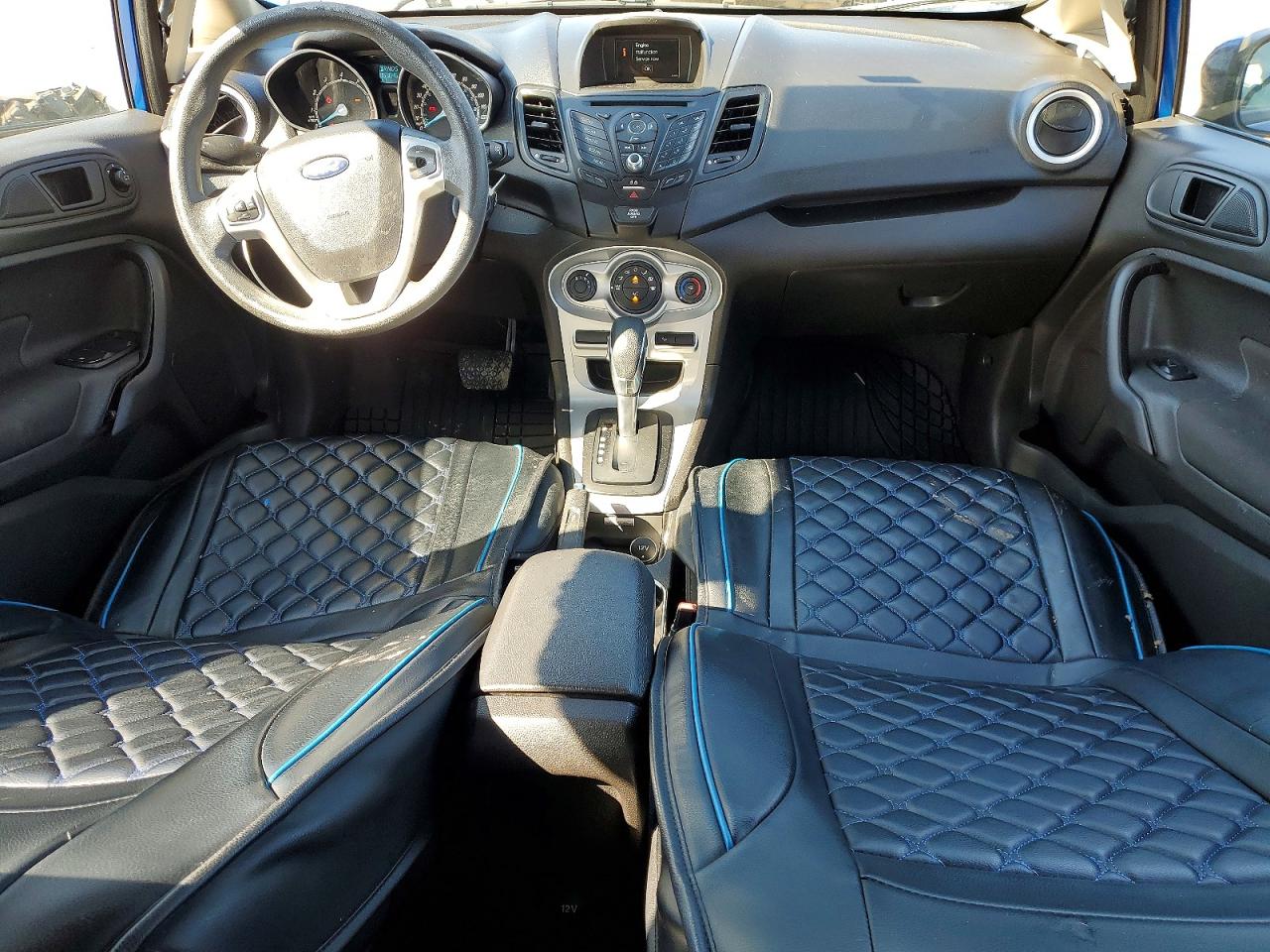 2018 FORD FIESTA SE photo 8