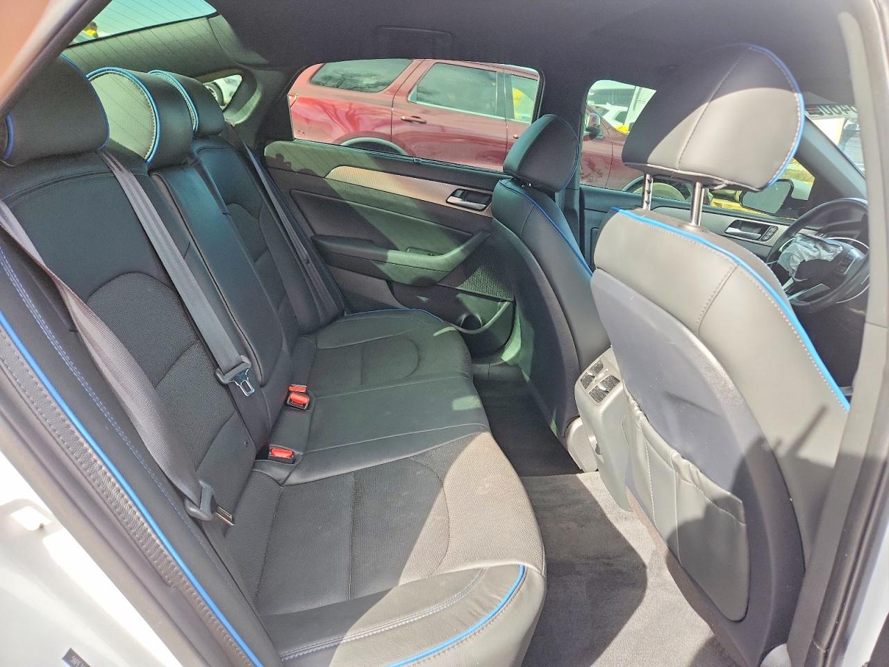 2018 HYUNDAI SONATA SPORT photo 28