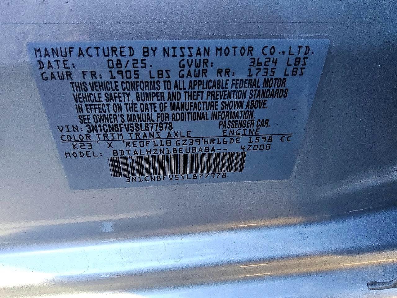 2025 NISSAN VERSA SR photo 12