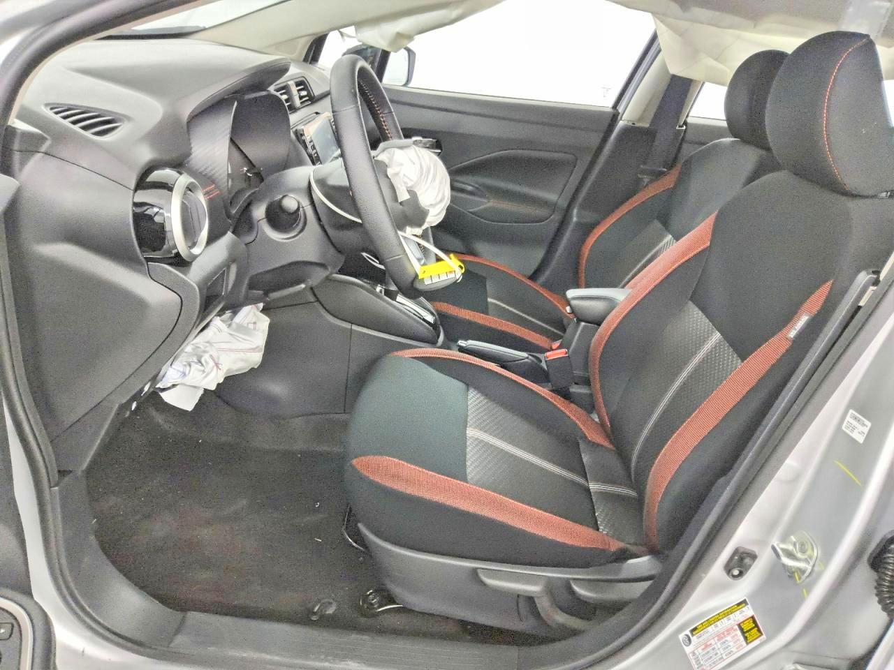 2025 NISSAN VERSA SR photo 7