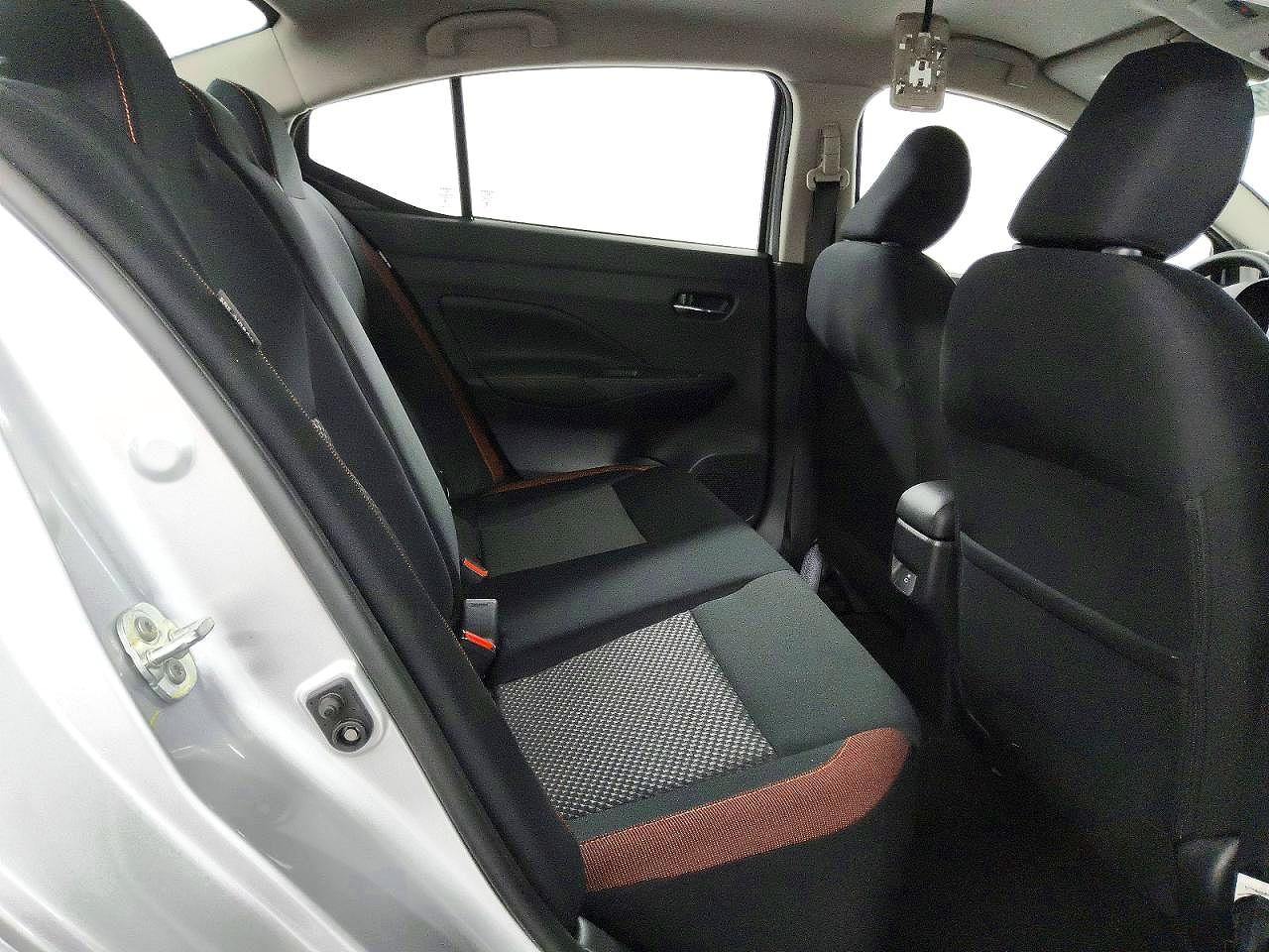 2025 NISSAN VERSA SR photo 10