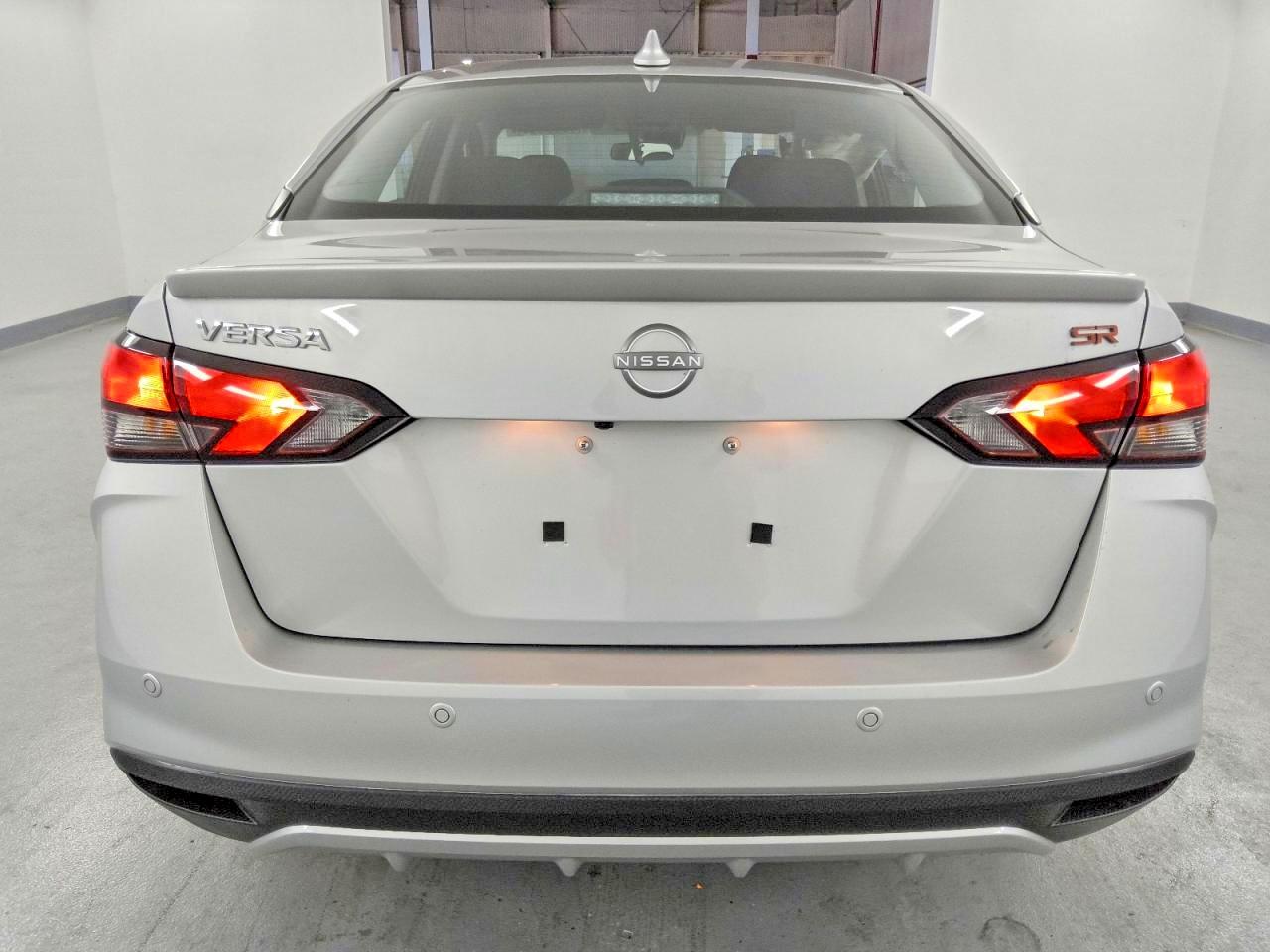 2025 NISSAN VERSA SR photo 6