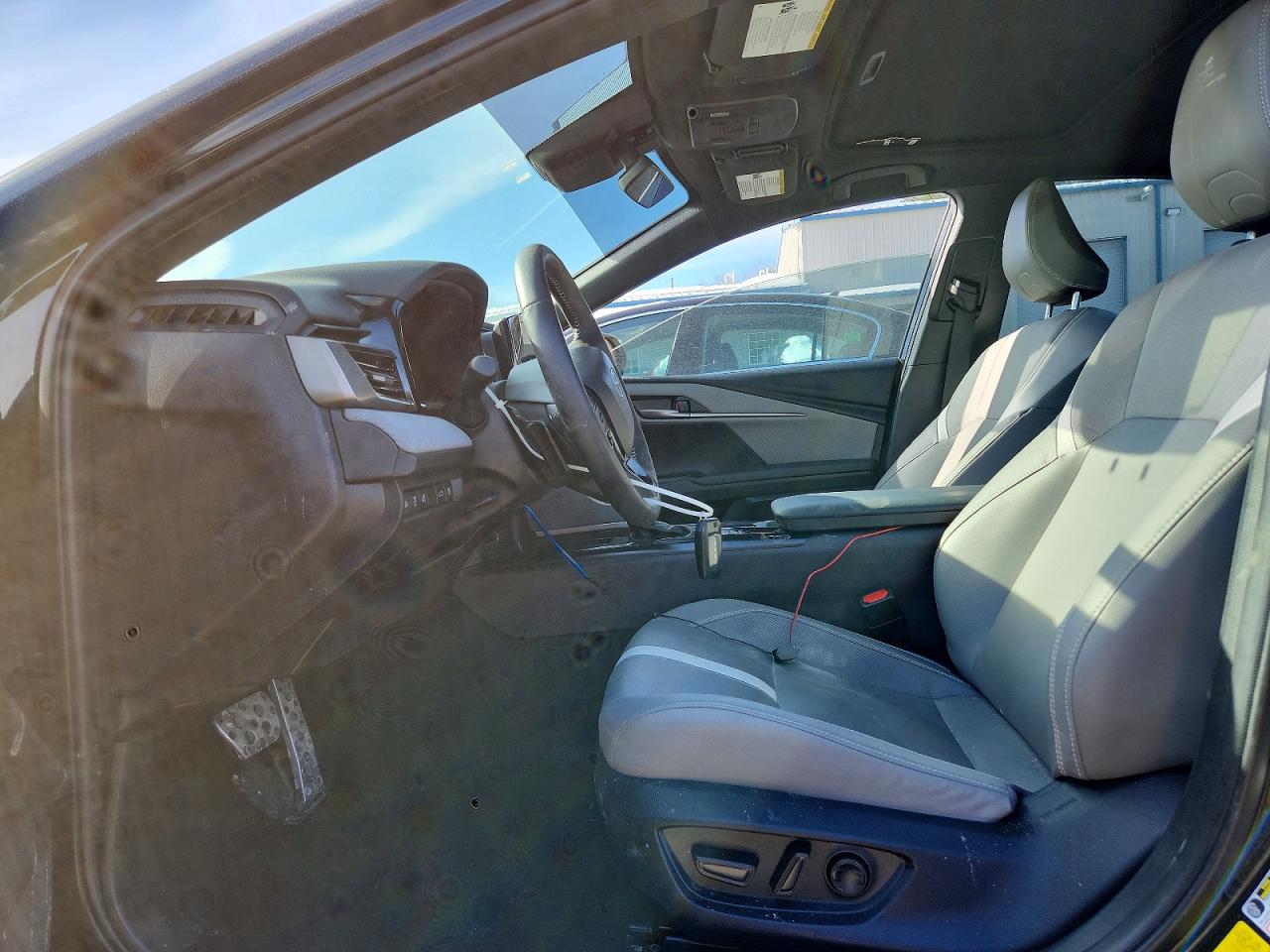 2025 TOYOTA CAMRY BASE photo 19