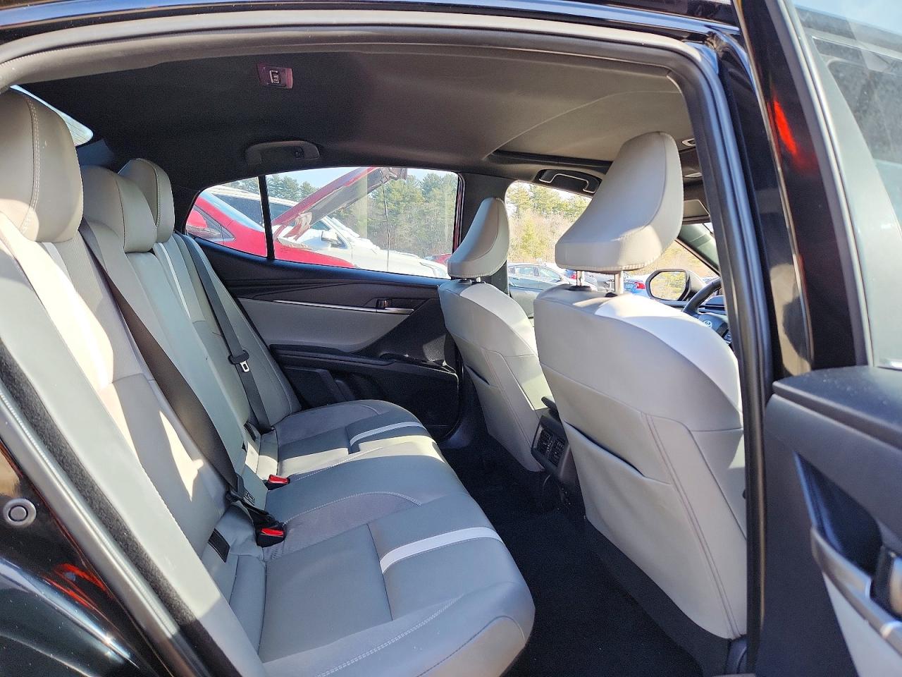 2025 TOYOTA CAMRY BASE photo 28