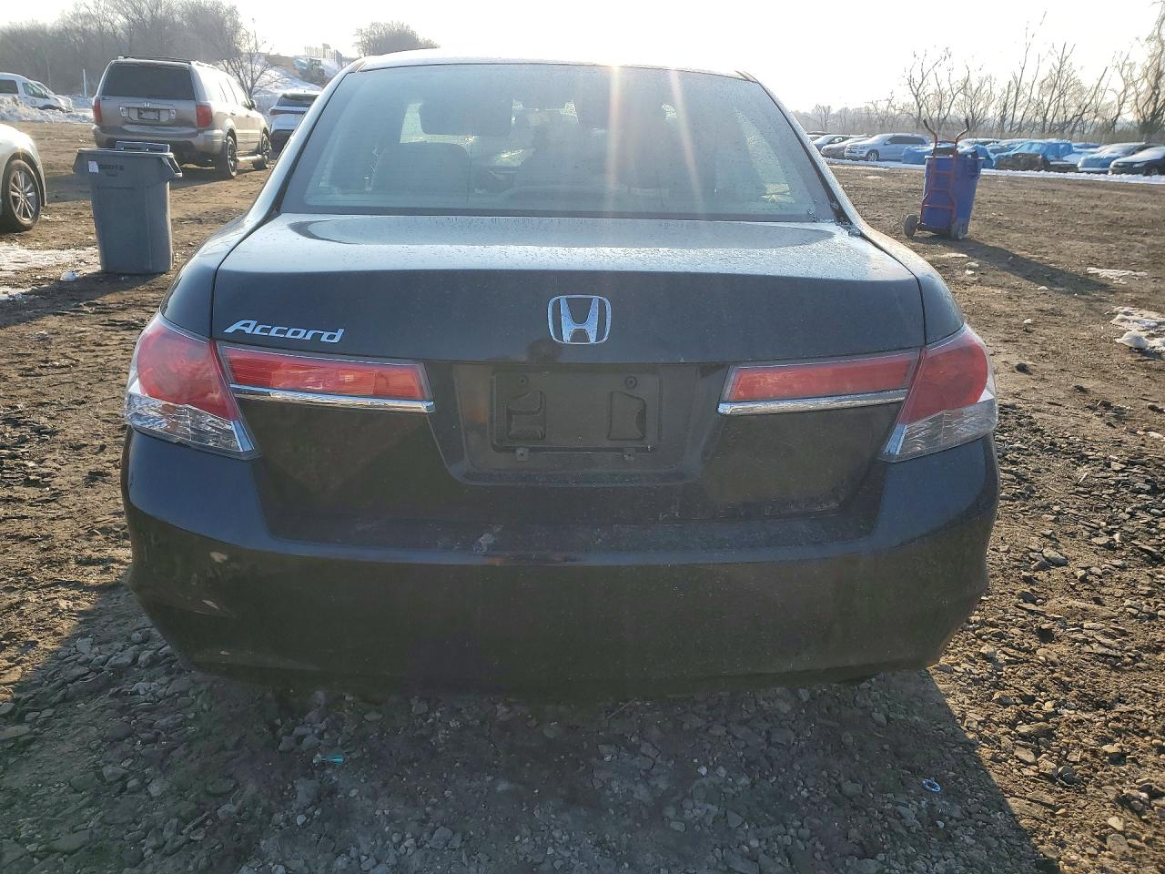 2012 HONDA ACCORD LX photo 11