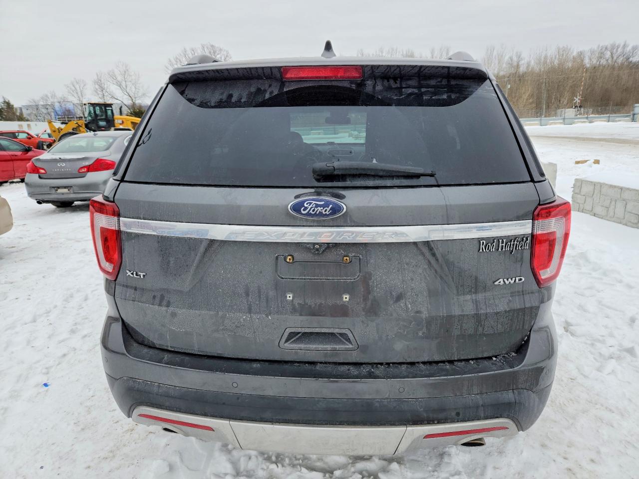 2017 FORD EXPLORER XLT photo 6
