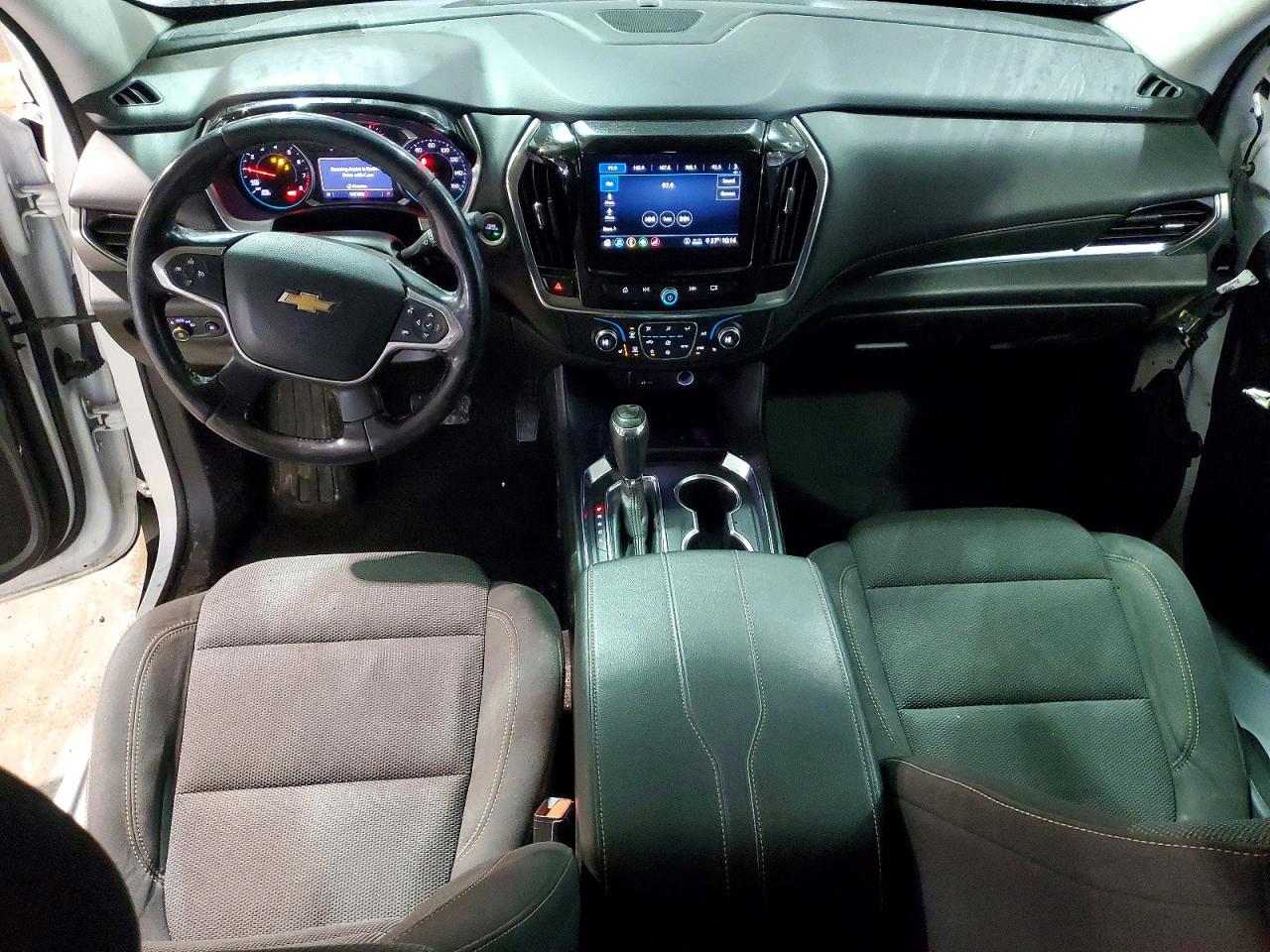 2020 CHEVROLET TRAVERSE LT photo 8