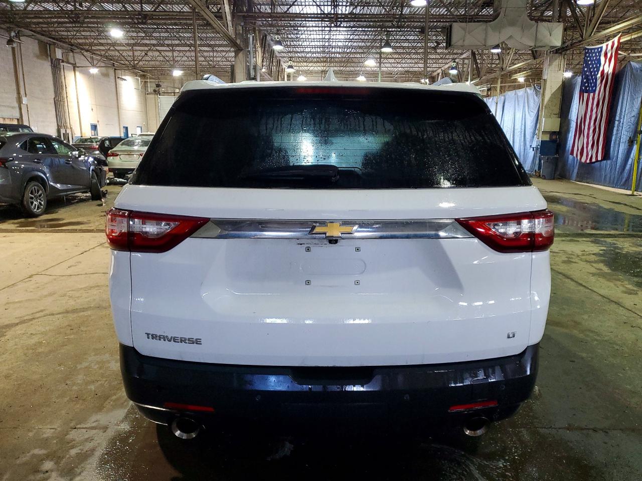 2020 CHEVROLET TRAVERSE LT photo 6