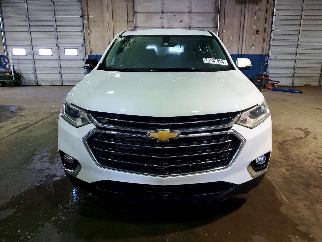 2020 CHEVROLET TRAVERSE LT photo 5