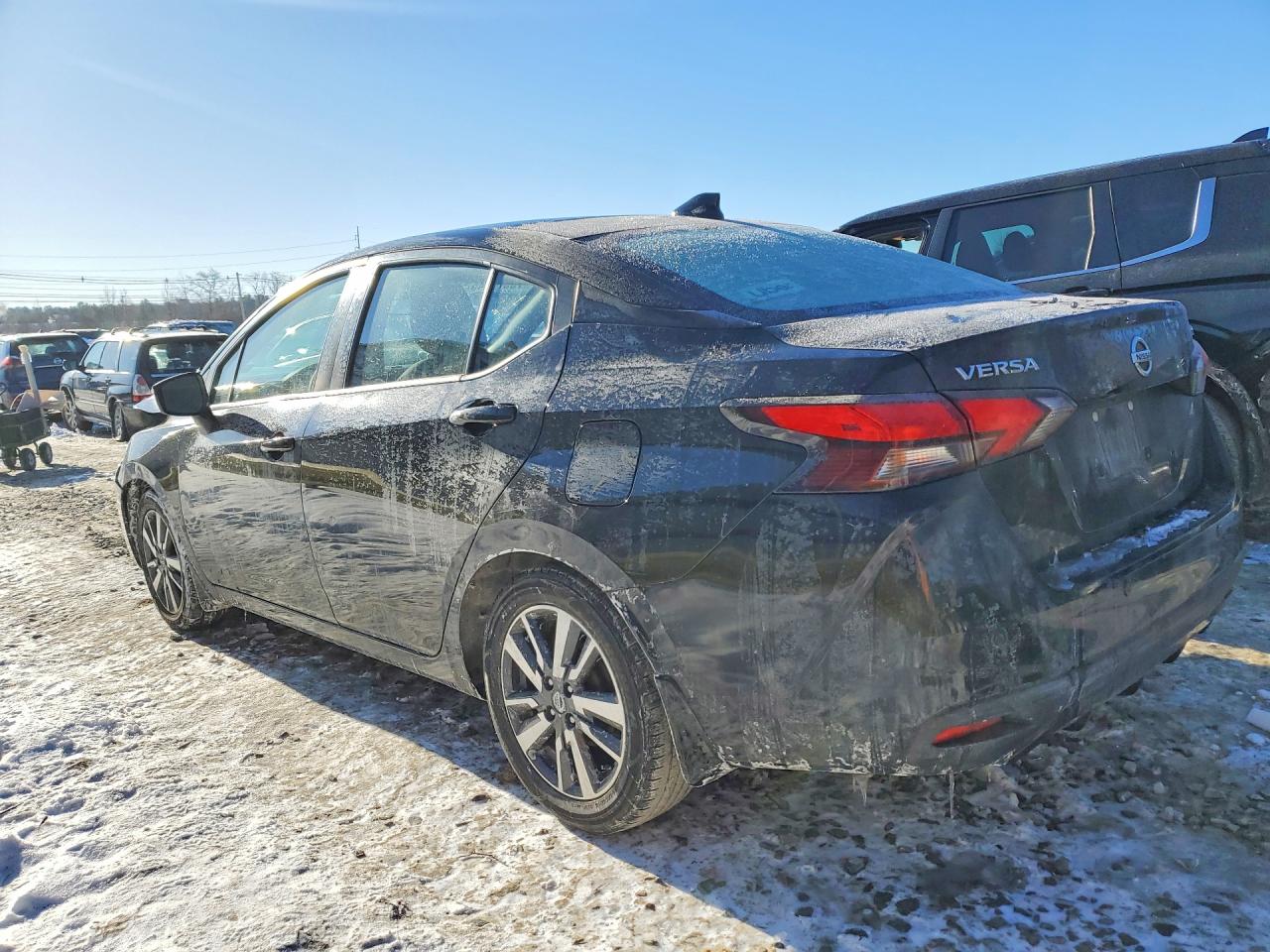 2020 NISSAN VERSA SV photo 2