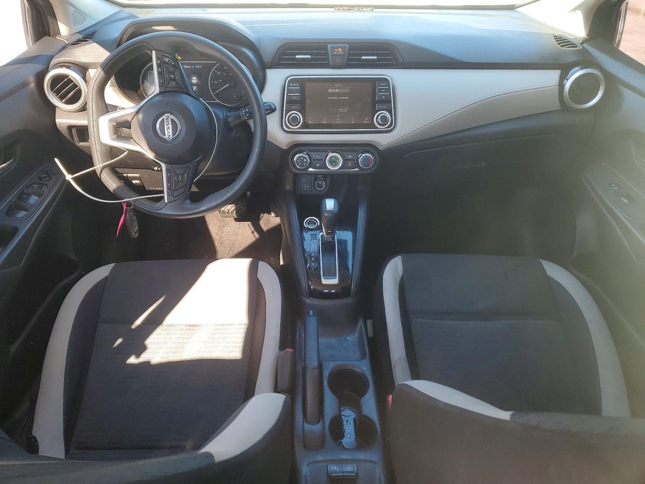 2021 NISSAN VERSA SV photo 15