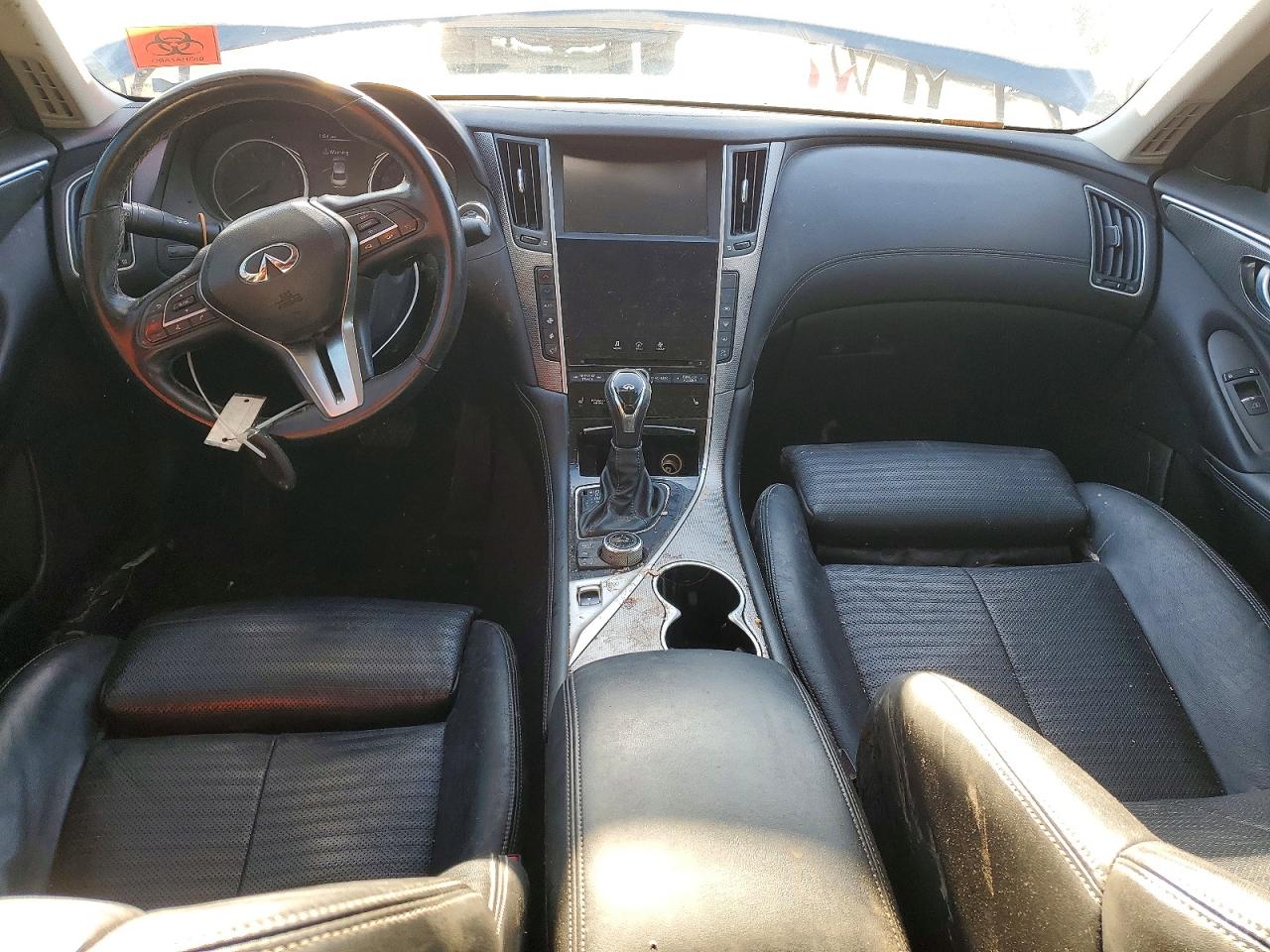 2018 INFINITI Q50 LUXE photo 15