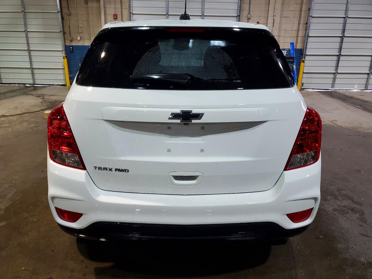 2022 CHEVROLET TRAX LS photo 11